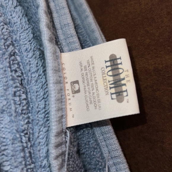 The Home Collection Medium Blue Cotton Bath Towel - Picture 2 of 2